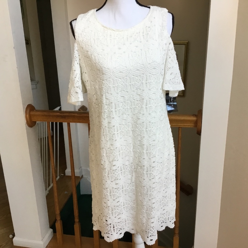 Cute Cold Shoulder Lace Dress